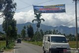 Jelang kedatangan Menteri KP ke Danau Maninjau, spanduk penolakan bertebaran