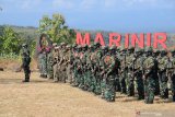 Prajurit Intai Amfibi (Taifib) Korps Marinir TNI AL dan United States Marines Corps Reconnaissance Unit mengikuti Briefing Awal Latihan Bersama (Latma) dengan sandi Reconex 21-II di Titik Tinjau (T.12) Pusat Latihan Pertempuran Marinir (Puslatpurmar) 5 Baluran, Situbondo, Jawa Timur. Kamis (03/06/2021). Latma tersebut bertujuan untuk meningkatkan interoperabilitas dan kemampuan satuan Intai Amfibi Korps Marinir TNI Angkatan Laut dan USMC Reconnaissance Unit melalui latihan teknis dan taktis serta latihan satuan setingkat peleton dengan fokus pada operasi intai amfibi.Antara Jatim/Serma Mar Kuwadi/zk