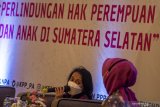 Dialog Menteri PPA dan Pemerhati Perempuan