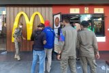 Satgas Raika COVID-19 Makassar panggil manajemen McDonald terkait kerumunan