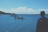 Sampan karam, bapak dan anak asal Batu Nampar Loteng terombang-ambing di Samudera Hindia