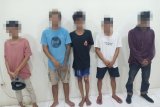 Lima orang sindikat narkoba diringkus Tim Opsnal Satnarkoba Polres Sumbawa
