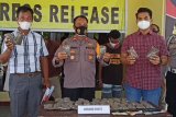 Empat pengedar beserta 38 paket ganja diamankan di Keerom