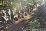 Marinir TNI AL di Makassar ikut TMMD ke-111