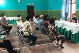 Pemkot Magelang bagikan honor ketua RT/RW dengan terapkan prokes