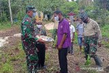 Prosesi ritual adat iringi program TMMD Biak