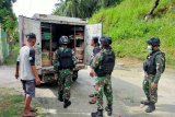 Satgas TNI Yonif 512 gelar sweeping di perbatasan RI-PNG cegah barang ilegal