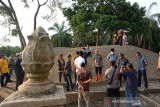 PEMUGARAN CAGAR BUDAYA. PEMUGARAN CAGAR BUDAYA: Situs cagar budaya Bukit Kerang di Kampung (Desa) Masjid, Kecamatan Bendahara, Kabupaten Aceh Tamiang akan dipugar menjadi ikon wisata sejarah di daerah itu. Bupati Aceh Tamiang Mursil bersama instansi terkait, Kamis (1/7/2021), meninjau situs purbakala yang telah ditetapkan 2003 oleh Badan Pelestarian Cagar Budaya (BPCB) Aceh dan diperkirakan berusia 4.000 tahun. ANTARA/Dede Harison