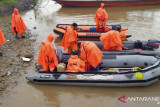 Tim SAR Timika mencari perahu cepat berpenumpang enam orang yang hilang di Agats