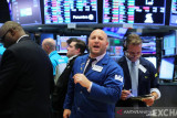 Saham AS merosot setelah penjualan ritel negara itu lemah