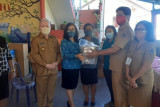 10 Kampung di Sitaro Terima Bantuan Dari Tim PKK Provinsi Sulut