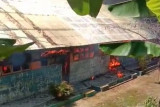 Gedung SD Salupangi di Mamuju hangus terbakar