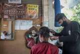 Penggalangan dana dengan cukur rambut