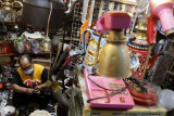 Kerajinan lampu hias dari barang bekas