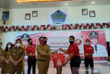 Alfamart Bagikan 20 Ribu Paket Sembako untuk Masyarakat Terdampak Covid