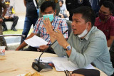 Legislator soroti rendahnya serapan APBD Sulbar semester