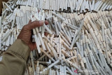KPPBC Kudus dan TNI gerebek rumah untuk timbun rokok ilegal