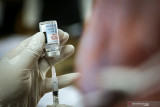 Menkes: 450 ribu tenaga kesehatan sudah dapat vaksinasi COVID-19 dosis ketiga