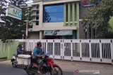 Nasabah datangi Kantor KSP Giri Muria Kudus untuk menarik uangnya