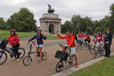 Sambut HUT ke-76 RI, WNI di Inggris gelar lomba bersepeda keliling London