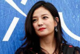 Nama aktris miliarder China Zhao Wei lenyap, kenapa ?