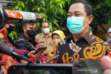 Sudah diperingatkan, dua resto di Semarang ditindak polisi