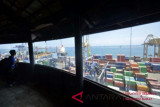 Aktivitas bongkar muat barang di Pelabuhan Makassar turun 1,59 persen