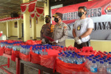 Polres Jayawijaya gagalkan penjualan 427 botol minuman keras oplosan