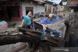 Pemkab Sigi  kolaborasi para pihak pulihkan dampak banjir di Desa Rogo