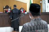 Mantan Kadistanbun NTB mengajukan sidang ditunda karena eksepsi belum siap