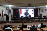 Wali Kota  sampaikan nota pengantar RAPBD-P Manado 2021 di Paripurna DPRD Manado
