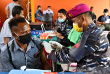 Satgas TNI AL-IPDN libatkan 80 tenaga medis genjot vaksinasi COVID-19
