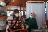 300 pelaku wisata dan seni budaya di Temanggung divaksin COVID-19