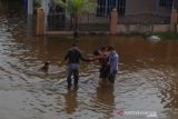 Warga Kota Dumai menderita lagi, banjir rob kembali beraksi