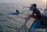 Perahu nelayan Sukabumi terbalik di perairan laut Cianjur