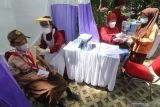 Penerima dua dosis vaksin COVID-19 di Indonesia mencapai 67,17 juta orang