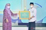 Pemkab Bogor membagikan penghargaan pada Hari Santri Nasional 2021