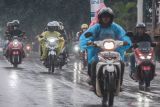 Ruas jalan Rangkasbitung tergenang banjir