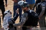Israel menahan 14 warga Palestina dari berbagai wilayah di Tepi Barat