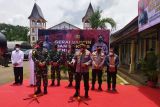 Panglima TNI -Kapolri pantau vaksinasi di Labuan Bajo