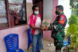 TNI bagikan sembako warga Boven Digoel terdampak COVID-19