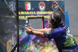 Peserta menembak sasaran saat digelarnya Turnamen Menembak Surabaya (Surabaya Shooting Tournamen) 2021 di Indoarm Shooting Range, Surabaya, Jawa Timur, Sabtu (20/11/2021). Turnamen itu diikuti 60 penembak dari berbagai daerah. Antara Jatim/Didik Suhartono/zk