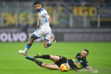 Inter pangkas jarak dari puncak seusai  paksa Napoli kalah perdana