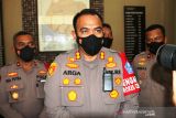 Satu anggota Polri alami luka tusuk saat menangkap pelaku penembak Pospol di Aceh Barat