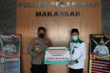Polres Pelabuhan Makassar serahkan zakat anggota ke Baznas