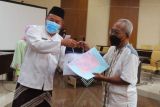Pemkot Pekalongan serahkan tunjangan hari tua kepada ASN purnatugas