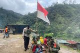 Sinergitas TNI/Polri komunikasi sosial ke warga kampung Banti Papua