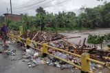 Dua rumah di Kabupaten Soppeng Sulawesi Selatan hanyut disapu banjir