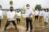 PLN Sumbangsel serahkan bantuan paving blok limbah batu bara untuk Itera