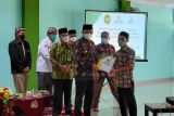 Baznas Yogyakarta menyalurkan bantuan modal untuk 17 mualaf